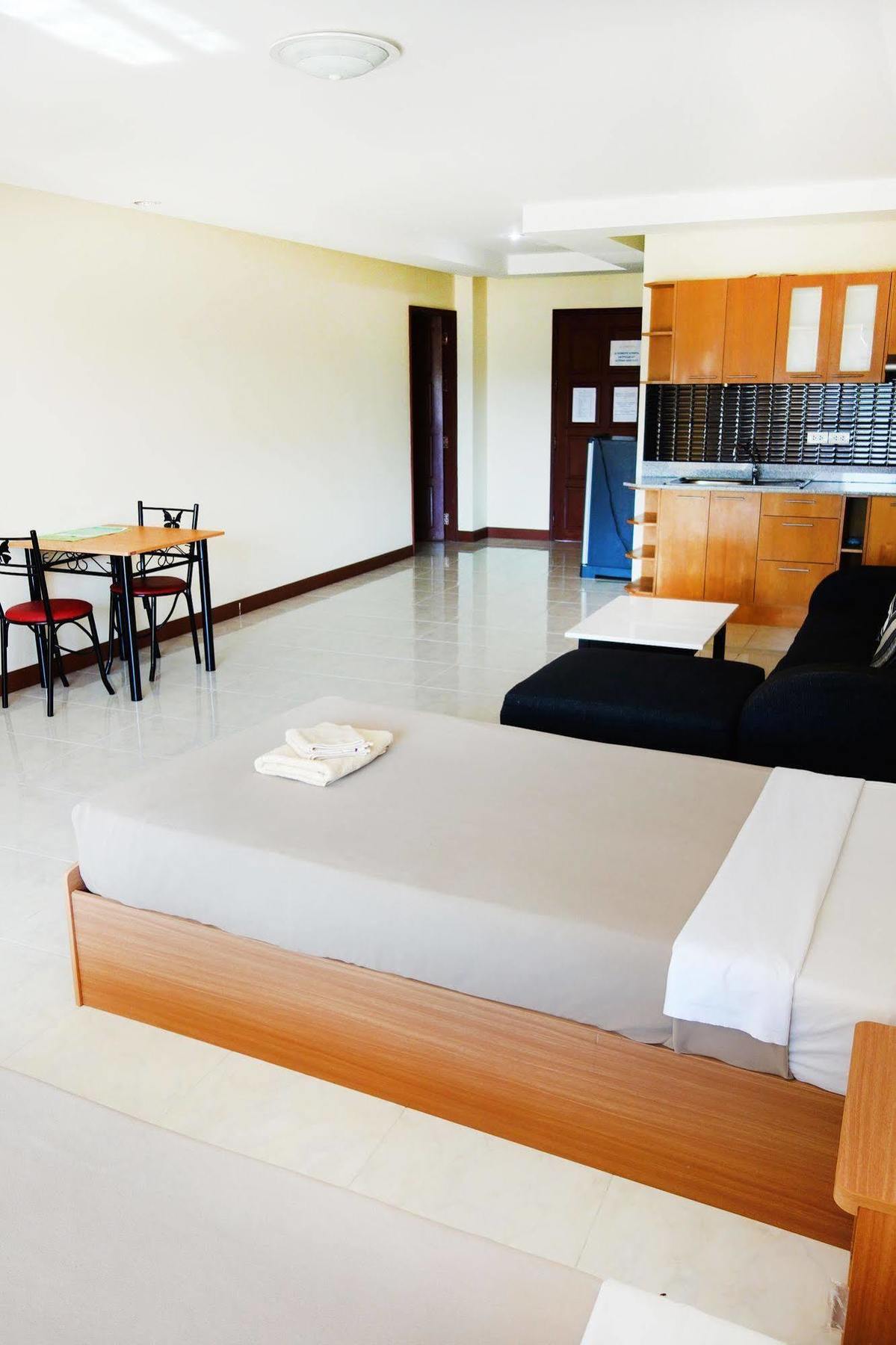 Jungle Resort Pantai Jomtien Bagian luar foto