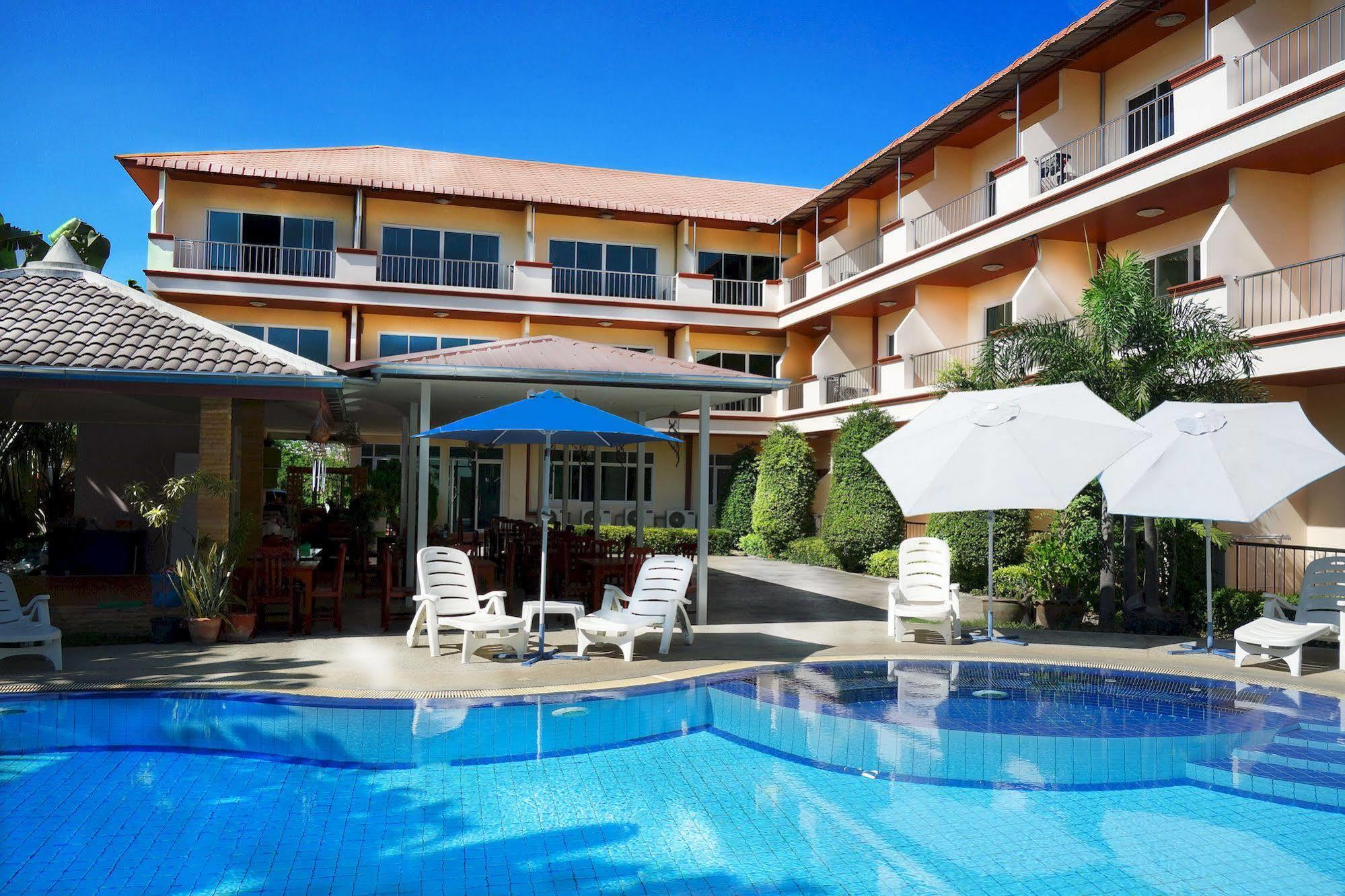 Jungle Resort Pantai Jomtien Bagian luar foto