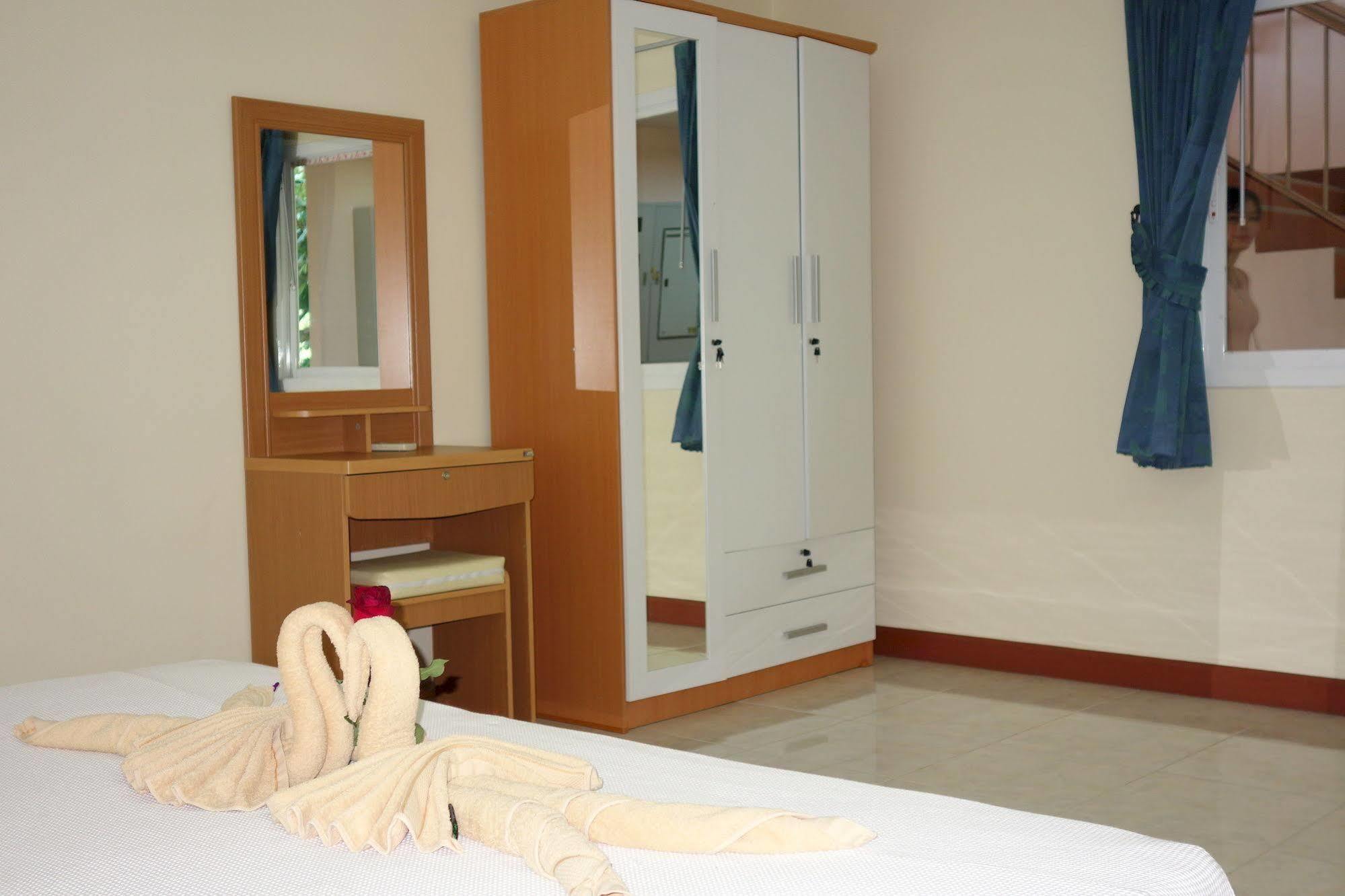 Jungle Resort Pantai Jomtien Bagian luar foto