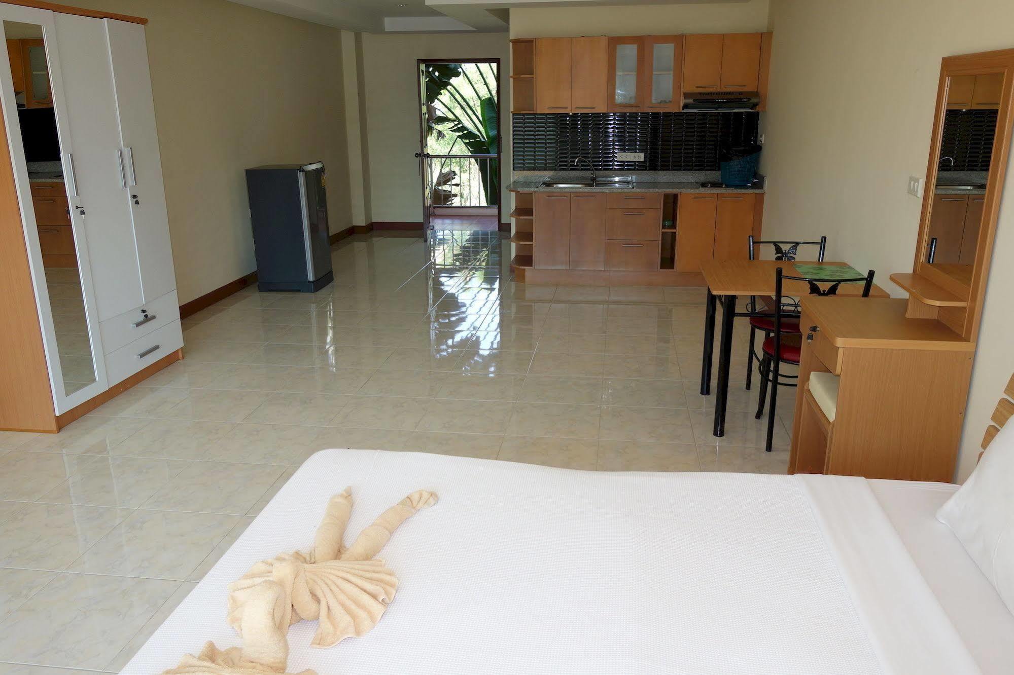 Jungle Resort Pantai Jomtien Bagian luar foto