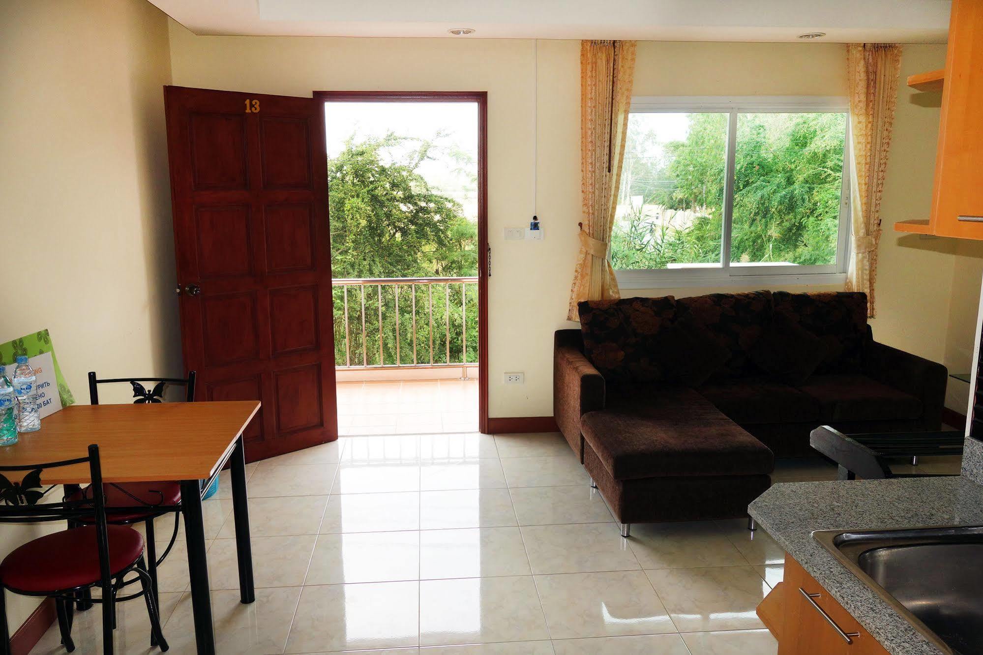 Jungle Resort Pantai Jomtien Bagian luar foto